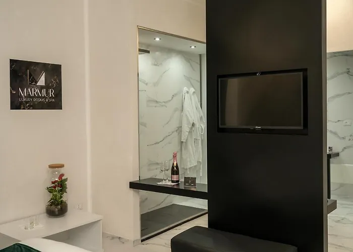 Marmur 住宿加早餐酒店